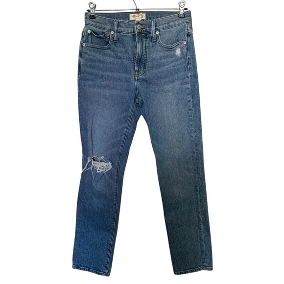 Madewell The Mid-Rise Perfect Vintage Jean in Ainsdale Wash: Knee-Rip Edition - Picture 5 of 10